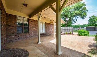 5042 Dummyline Rd, Batesville, MS 38606