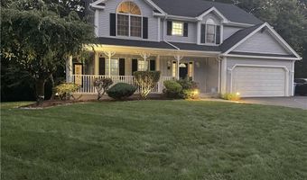 7 Cathedral Ct, Cumberland, RI 02864