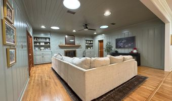 982 S Church St, Brookhaven, MS 39601