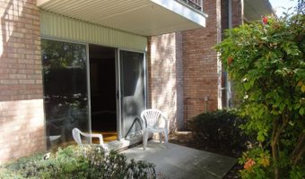 1249 Island Dr 101, Ann Arbor, MI 48105