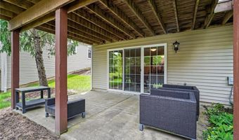 959 Grand View Ln, Aurora, OH 44202