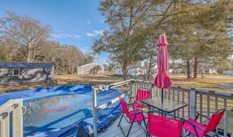 208 Catfish Landing Cir, Bonneau, SC 29431