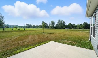 2358 Serenity Ct, Auburn, IN 46706
