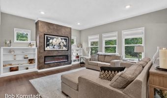 8059 Buttrick Ridge Trl SE, Alto, MI 49302