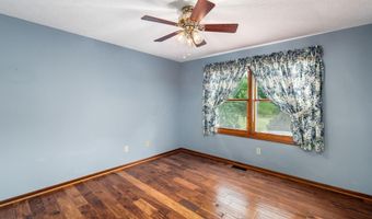 6130 Steamtown Rd, Ashley, OH 43003