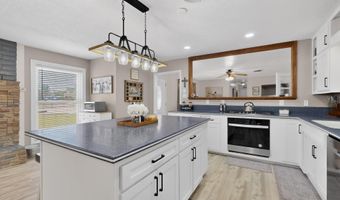 430 Abo Rd, Bosque Farms, NM 87068