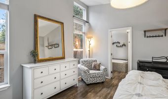 19930 Limelight Dr 421, Bend, OR 97702