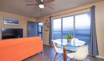 33 HUALALAI St 310, Hilo, HI 96720