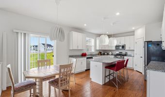 30 CHARLESTON Cir, Dover, DE 19904