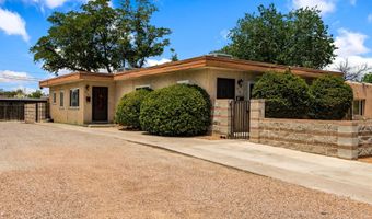 215 Madison St NE, Albuquerque, NM 87108