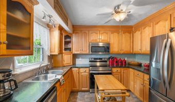 142 Dogwood St, Amherst, VA 24521