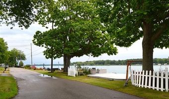 408 Conley St, Algonac, MI 48001