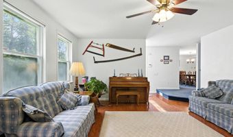 58 ORCHARD Rd, Fleetwood, PA 19522