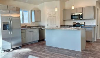 833 Ridgeview St, Belle Fourche, SD 57717