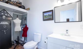 23 N 226 Hwy, Bakersville, NC 28705