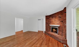 331 Wildforest Dr, Ballwin, MO 63011