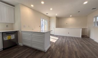 3323 Great Neck Rd, Amityville, NY 11701