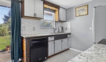 1515 W QUINALT St, Springfield, OR 97477