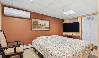 106 EVERGREEN St, Bayonne, NJ 07002