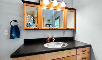 107 Hilltop Dr, Amherst, OH 44001