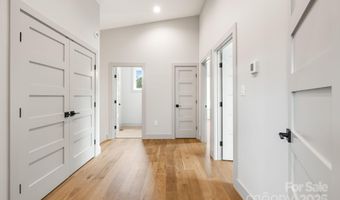 214 Torch Light Way, Asheville, NC 28806