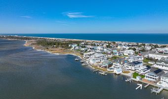 1502 BAY St, Fenwick Island, DE 19944