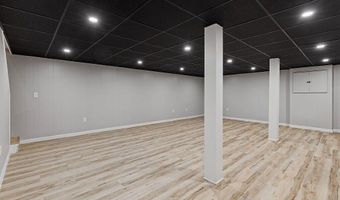 7 Philip Ave, Augusta, ME 04330