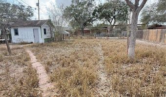 1603 Pena St, Alice, TX 78332