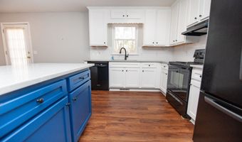 179 Cantrell Ridge Dr, Boiling Springs, SC 29316