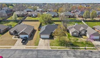 508 SW Maidstone Ave, Bentonville, AR 72712