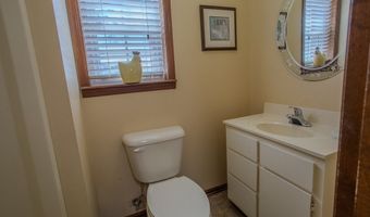 68 Smart Rd, Baxley, GA 31513