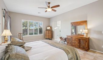 41606 N EMERALD LAKE Dr, Anthem, AZ 85086