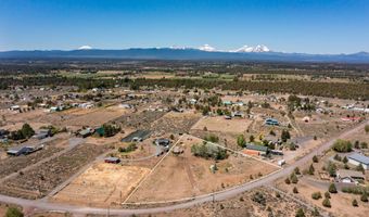 65225 94th St, Bend, OR 97703