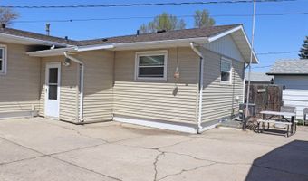 729 S 16th St, Bismarck, ND 58504
