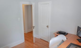 301 ADAMS St B, Annapolis, MD 21403