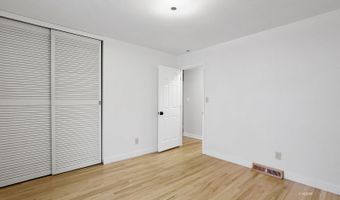 41 Briarwood Dr, Athens, OH 45701