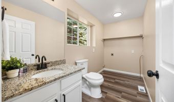1246 S Zeno Cir B, Aurora, CO 80017