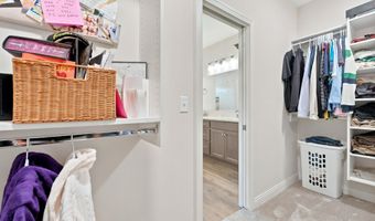 15 Kodak Ln, Angola, IN 46703
