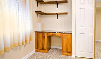 418 Great Hill Dr, Ballwin, MO 63021