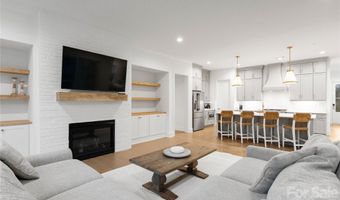 1527 St George, Charlotte, NC 28205