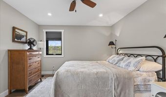 16 Blacks Lndg, Belfast, ME 04915