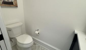 281 7th St, Avalon, NJ 08202