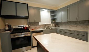 2903 Bolch St, Shreveport, LA 71104