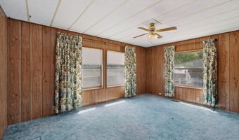 2135 Winchester Dr, Bosque Farms, NM 87068