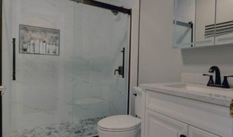 66 Homestead Ln 66, Bayonne, NJ 07035