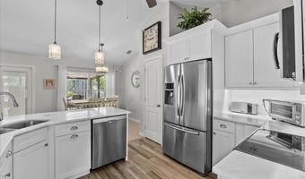 157 ALEXANDER ESTATES Dr, Auburndale, FL 33823