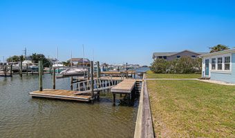 213 W Bogue Sound Dr, Atlantic Beach, NC 28512