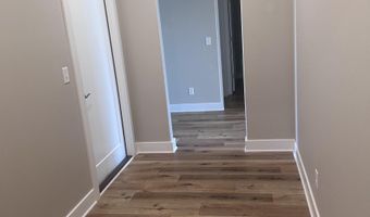 135 S Heritage Way, Andover, KS 67002