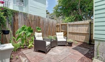 534 E Gordon Ln, Savannah, GA 31401