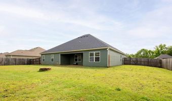 35 Winter Hawk Dr, Fort Mitchell, AL 36856